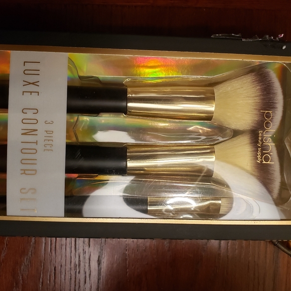 Contour brushes - Picture 3 of 3
